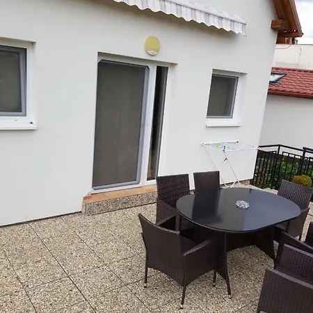 Apartment Anna S Vinnym Sklepem